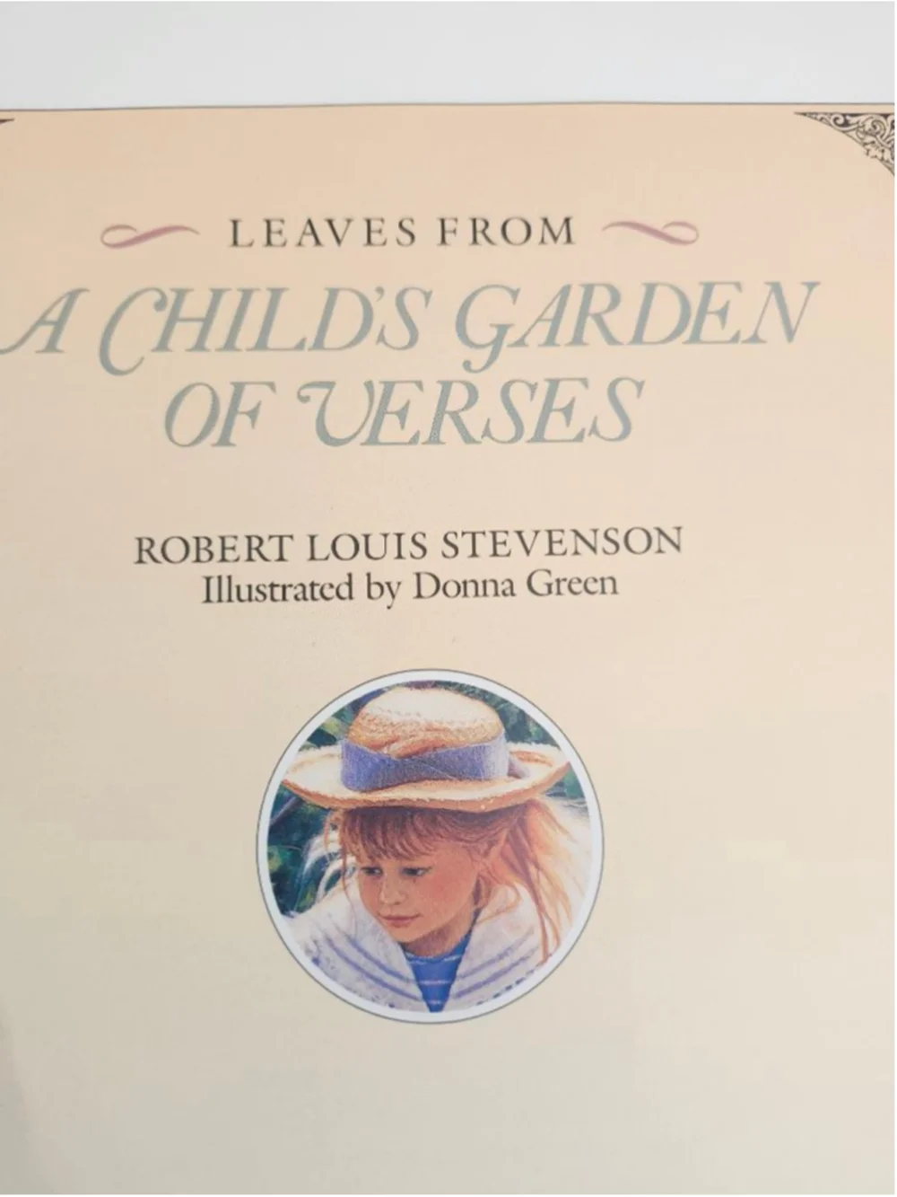 Girls Unbranded Kids Book Leaves From A Child's Garden of Verses Beige Green One